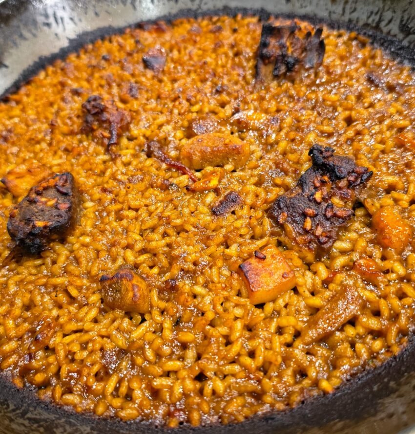 🍽️ Novetats al menú del Restaurant 180 Al Restaurant 180 continuem treballant per oferir-vos una experiència gastronòmica de qualitat, amb productes seleccionats i plats elaborats amb cura. Us informem que hem actualitzat les condicions del nostre menú diari: ✨ El menú inclou primer plat, segon plat i postres o cafè. 🥤 La beguda no està inclosa en el preu del menú. Una proposta pensada per oferir-vos més flexibilitat i mantenir l'excel·lència que ens caracteritza, perquè pugueu gaudir d'una pausa gastronòmica completa en un entorn agradable i acollidor. 📍 Us esperem al Restaurant 180 per descobrir els sabors del nostre menú i compartir una experiència que va més enllà d'un simple àpat. Bon profit! 🍷✨ #Restaurant180 #MenuDelDia #GastronomiaAndorra #BonProfit #Experiencia180